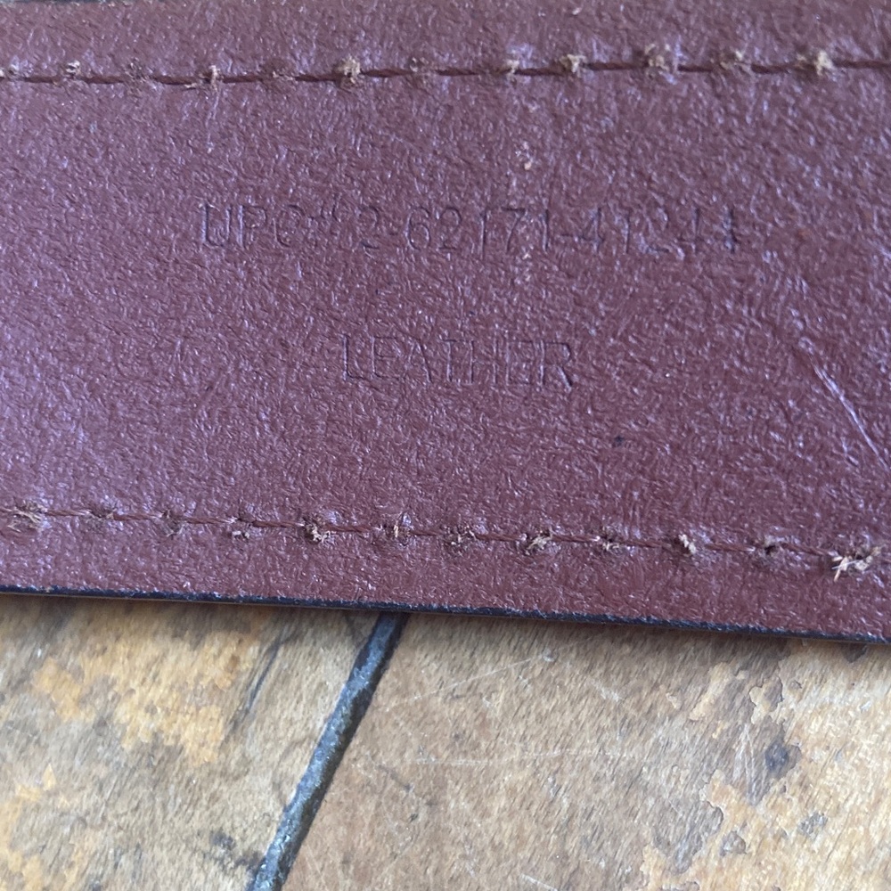 Dickies Brown Leather Belt with Black Buckle - Picture 3 of 4